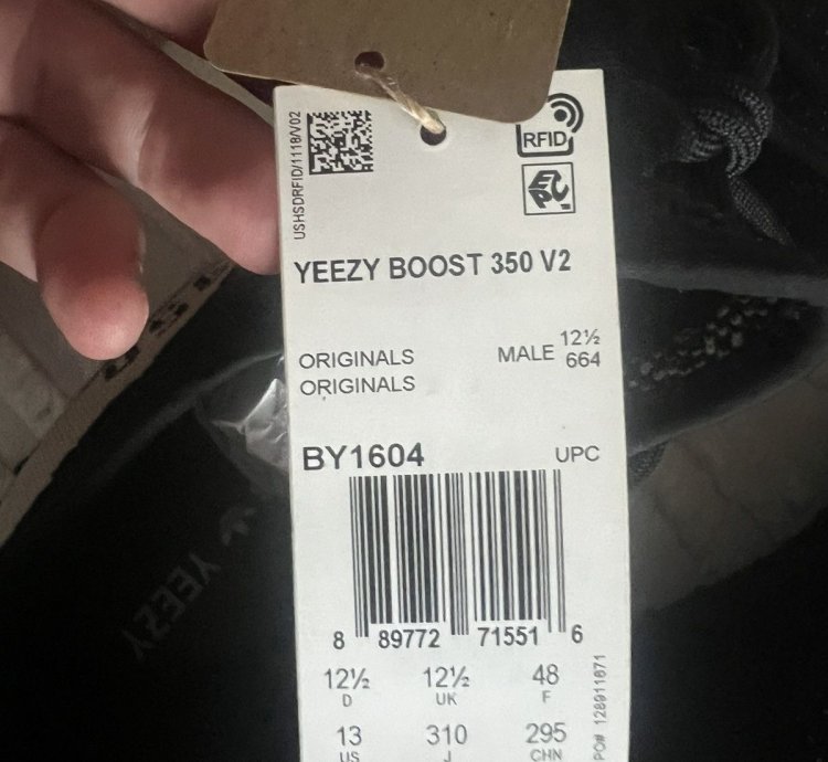 Yeezy Boost 350 Oreos