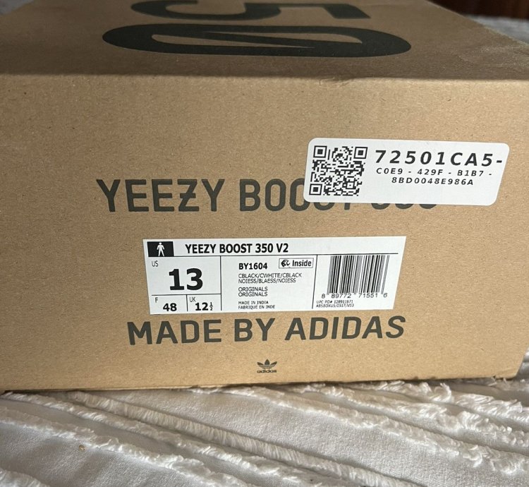 Yeezy Boost 350 Oreos