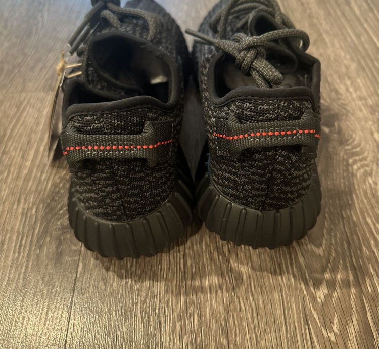 Yeezy Boost 350 Pirate Black
