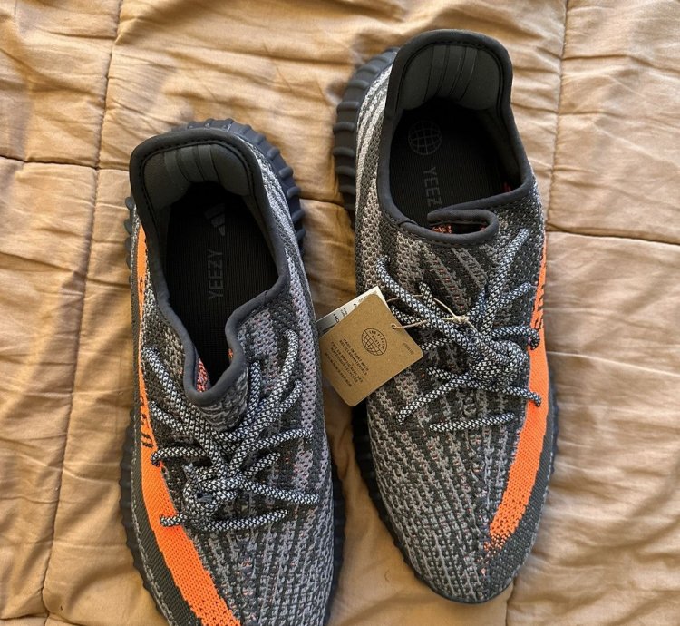 Yeezy Boost 350 V2