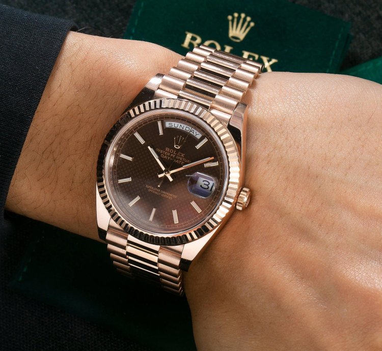 Rolex Day-date 40 40mm Brown Diagonal Motif Dial