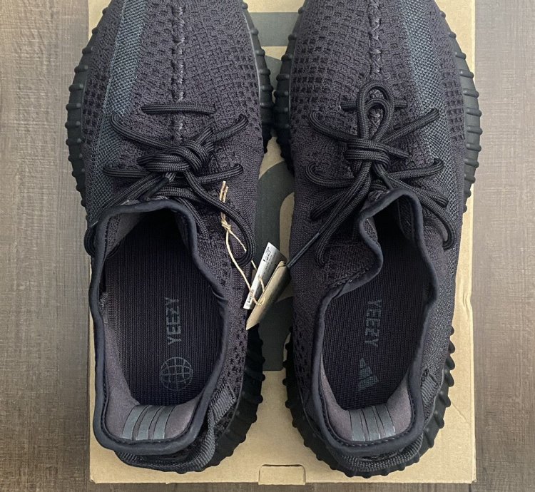 Yeezy Boost 350 V2