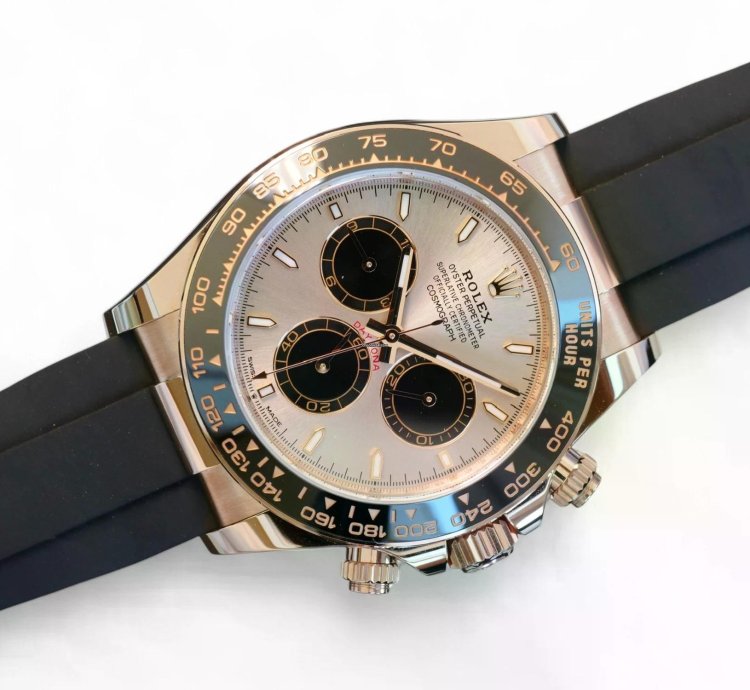 Rolex Daytona Cosmograph Daytona 18ct Everose Gold Sundust Dial 126515ln
