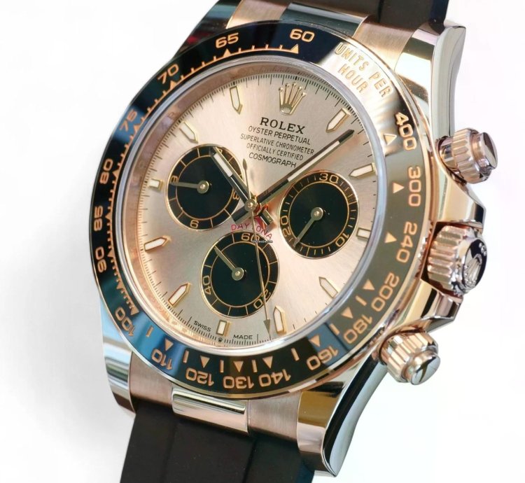 Rolex Daytona Cosmograph Daytona 18ct Everose Gold Sundust Dial 126515ln