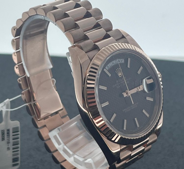 Rolex Day-date 40 40mm Brown Diagonal Motif Dial