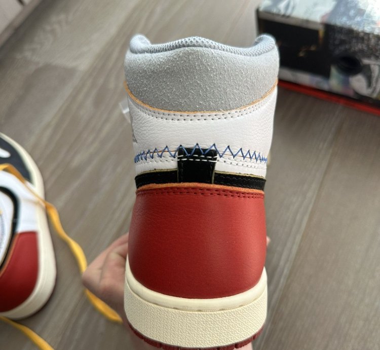 Air Jordan 1 Retro Union Black Toe