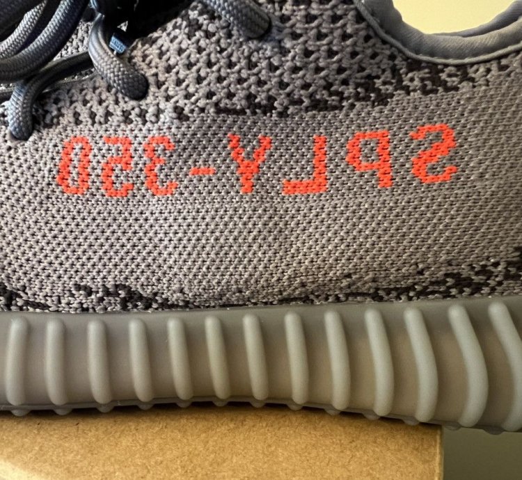 Yeezy Boost 350 V2 Beluga 2 0