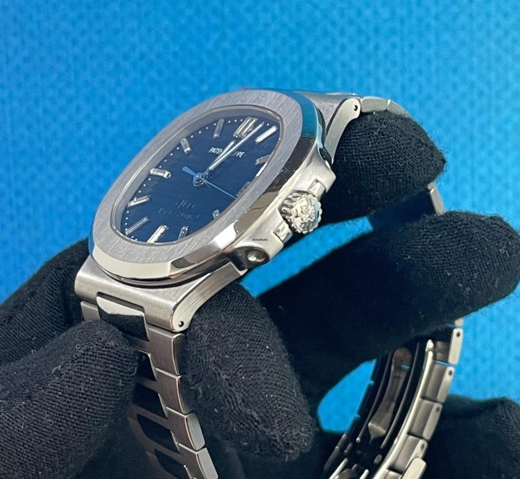 Patek Philippe Nautilus 5711 1p-001 Blue Nautilus