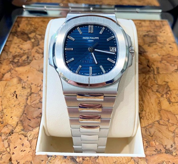 Patek Philippe Nautilus 5711 1p-001 Blue Nautilus
