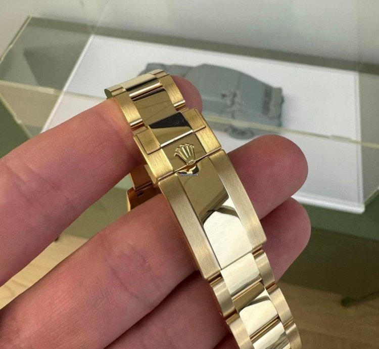 Rolex Daytona Cosmograph Daytona 18k Yellow Gold Black Paul Newman Bnib 2024