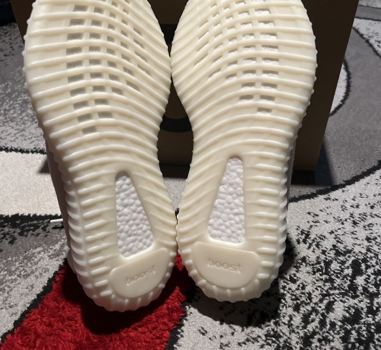 Yeezy Boost 350 V2 Bone