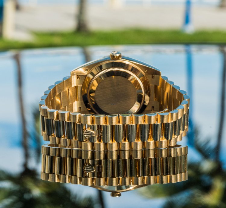 Rolex Day-date 40 40mm Champagne Stick