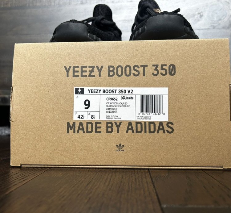 Yeezy Boost 350 V2 Bred