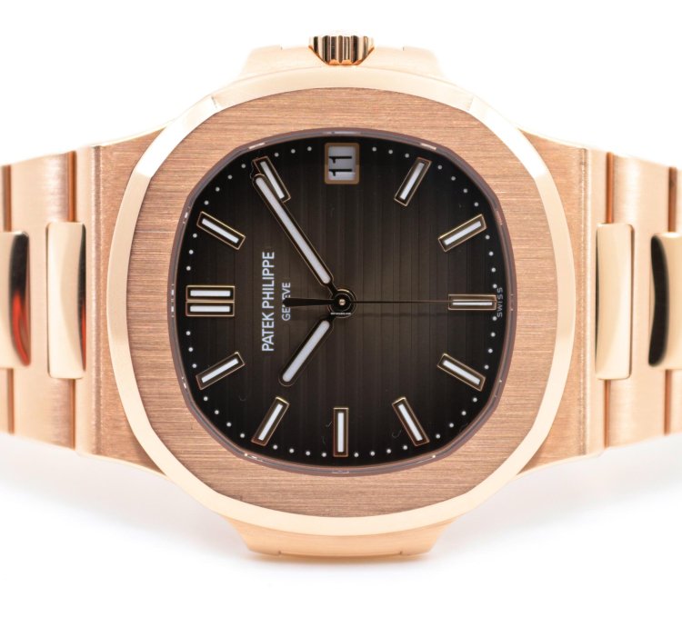 Patek Philippe Nautilus 5711 1r Rare Cal 26-330 Full Set 2019 Ros Gold