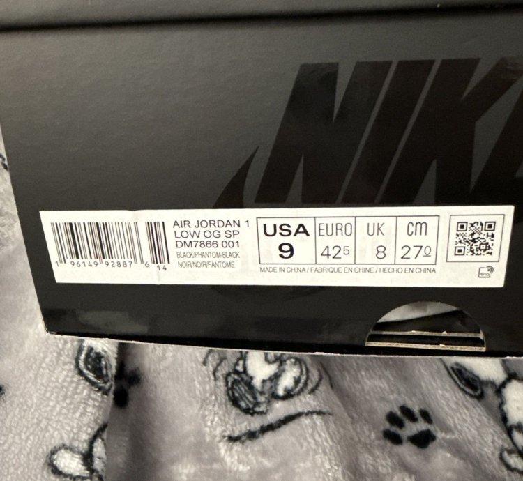 Air Jordan 1 Travis Scott Phantom