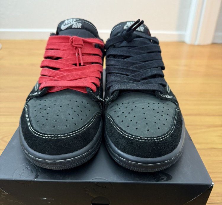Air Jordan 1 Travis Scott Phantom