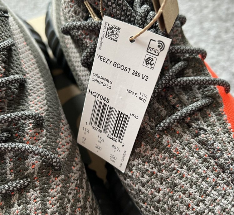 Yeezy Boost 350 V2 Carbon Beluga Men Us 12