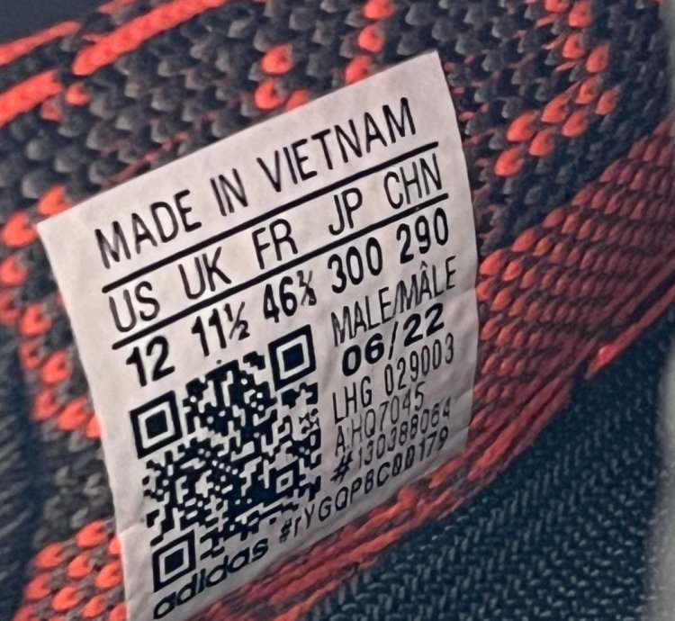 Yeezy Boost 350 V2 Carbon Beluga Men Us 12