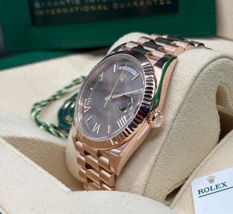 Rolex Day-date 40 40mm Chocolate Dial 228235 Complete Set
