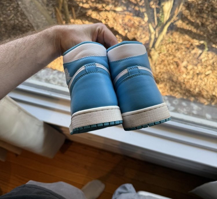 Air Jordan 1 Unc Powder Blue 2015 Size 10 5