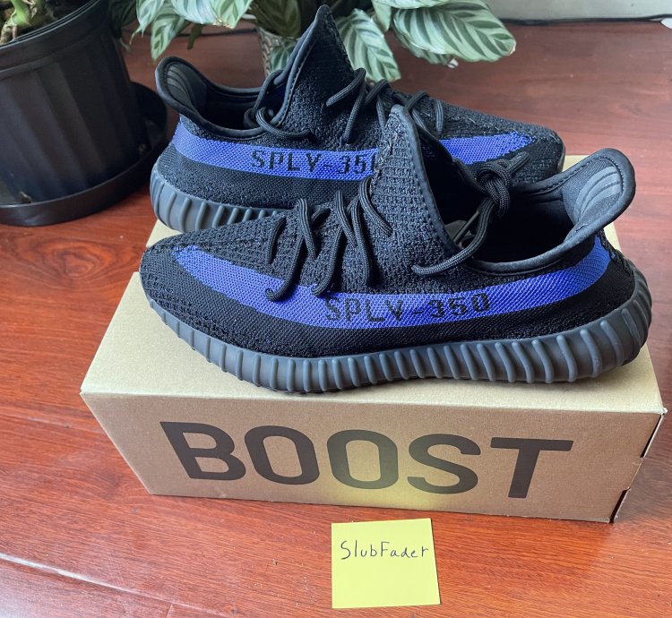 Yeezy Boost 350 V2 Dazzling Blue