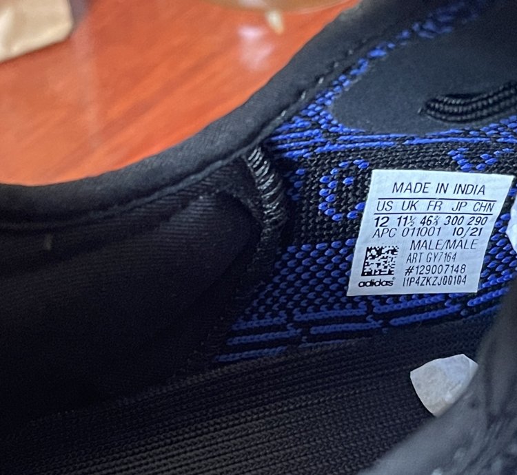 Yeezy Boost 350 V2 Dazzling Blue