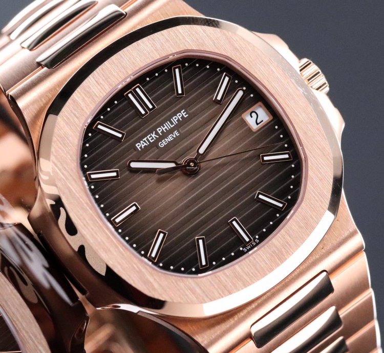 Patek Philippe Nautilus 5711 1r Rose Gold 40mm Brown Dial Bracelet Complete Set