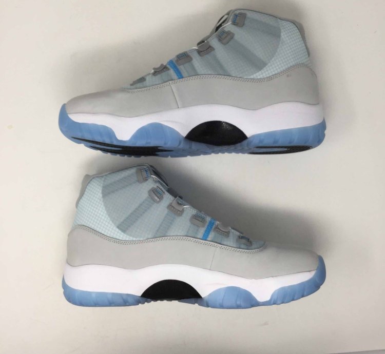 Air Jordan 11 Adapt Legend Blue