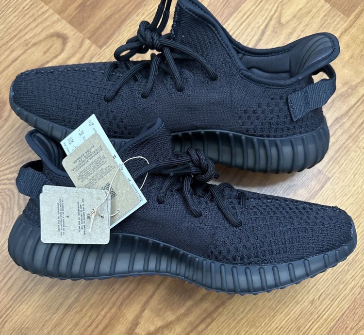 Yeezy Boost 350 V2 Onxy