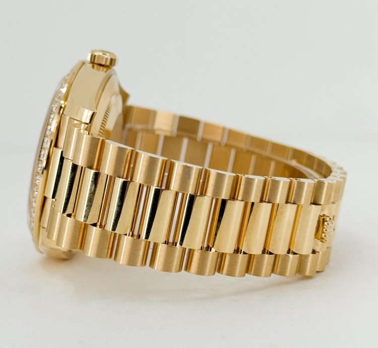 Rolex Day-date 40 40mm Diamond Bezel Champagne Baguette Diamond Dial