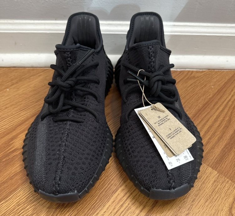Yeezy Boost 350 V2 Onxy