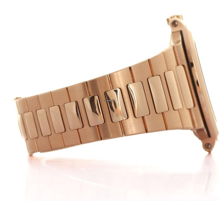 Patek Philippe Nautilus 5711 1r-001 18kt Pink Gold 12 2016 Patek Box Papers