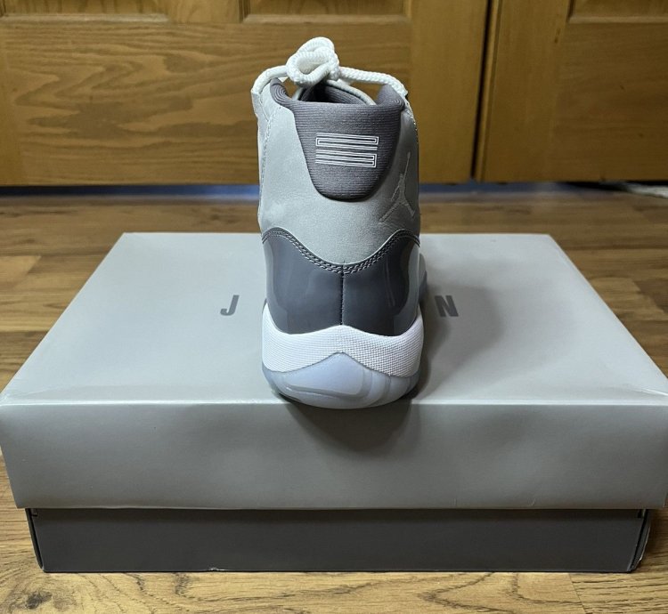 Air Jordan 11 Cool Grey