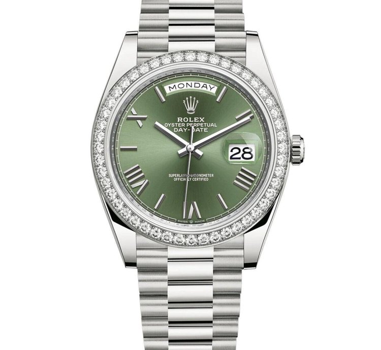 Rolex Day-date 40 40mm Diamond Bezel Olive Green Roman Dial Presidential Band