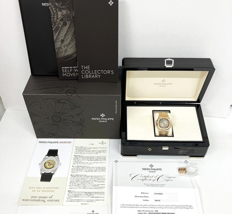 Patek Philippe Nautilus 5711 1r-001 Brown Dial 18k Rose Gold Automatic Men Watch 2017