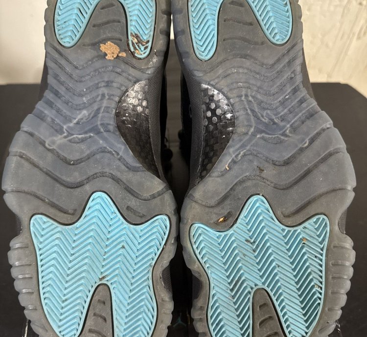 Air Jordan 11 Gamma Blue