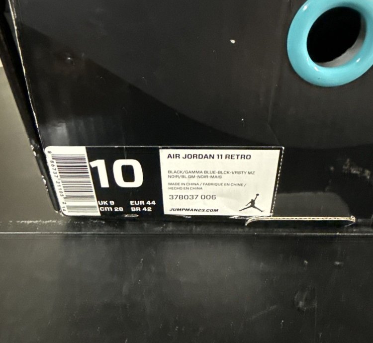 Air Jordan 11 Gamma Blue