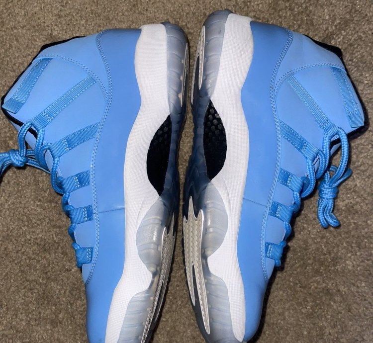 Air Jordan 11 Pantone 2014