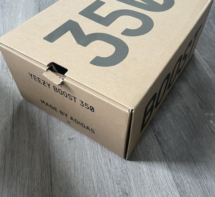 Yeezy Boost 350 V2 Reflective