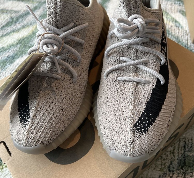 Yeezy Boost 350 V2 Slate