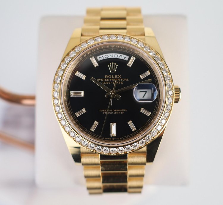 Rolex Day-date 40 40mm Diamond Bezel Yellow Gold Black Baguette Diamond Dial Presidential 228348