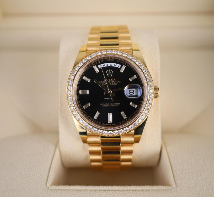 Rolex Day-date 40 40mm Diamond Bezel Yellow Gold Black Baguette Diamond Dial Presidential 228348