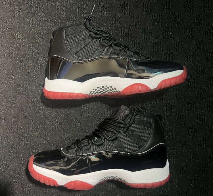 Air Jordan 11 Retro Bred