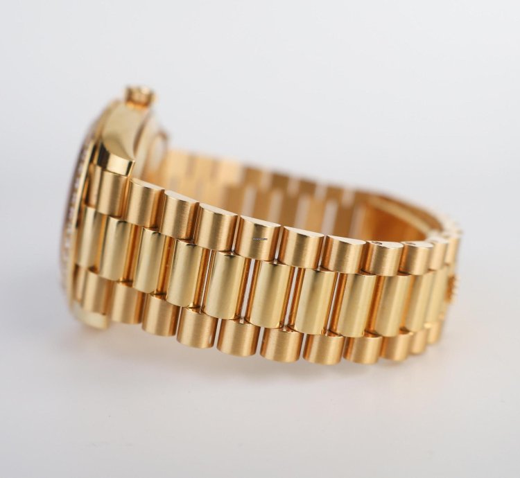Rolex Day-date 40 40mm Diamond Bezel Yellow Gold Black Baguette Diamond Dial Presidential 228348