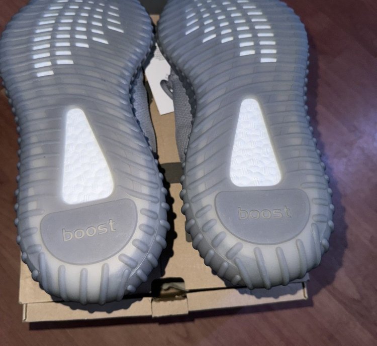Yeezy Boost 350 V2 Steel Grey