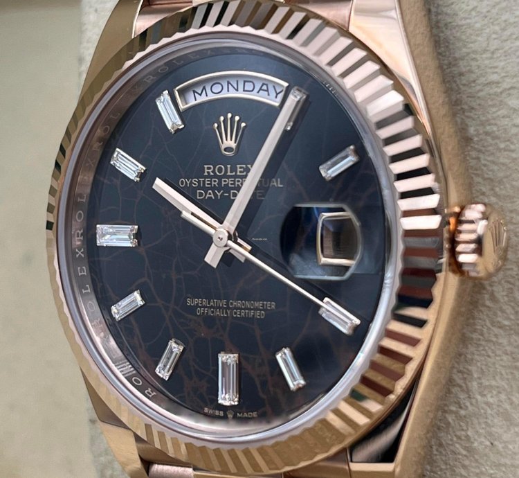 Rolex Day-date 40 40mm Eisenkiesel Dial Rose Gold Bracelet 228235 Unworn 2023