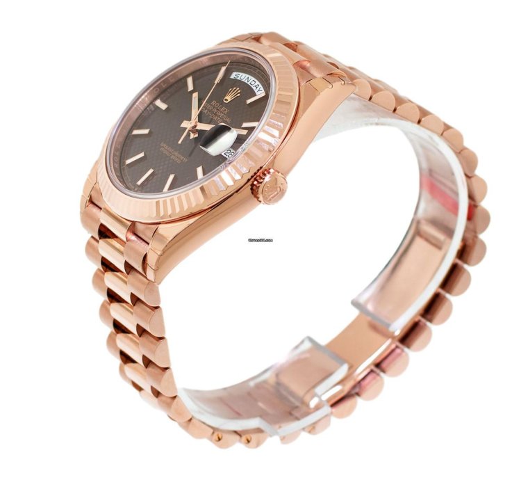 Rolex Day-date 40 40mm Everose Gold Chocolate Diagonal Motif Index Dial 228235