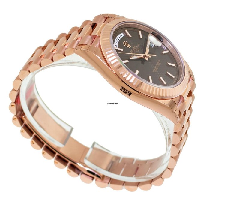 Rolex Day-date 40 40mm Everose Gold Chocolate Diagonal Motif Index Dial 228235