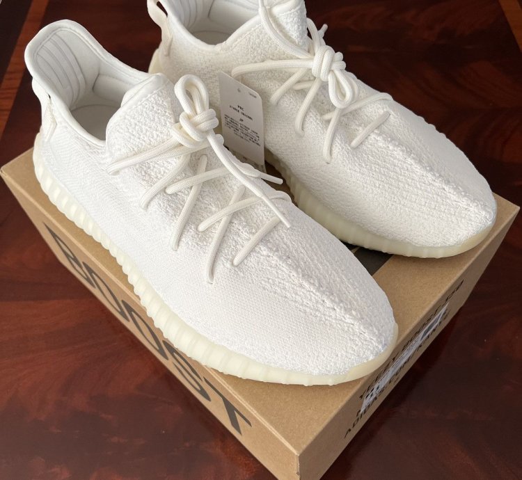 Yeezy Boost 350 V2 Triple White