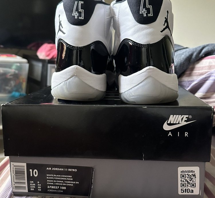 Air Jordan 11 Retro Concord 2018